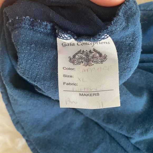 Gaia Conceptions Ritual Wanderer Cropped Shirt - Picture 6 of 6